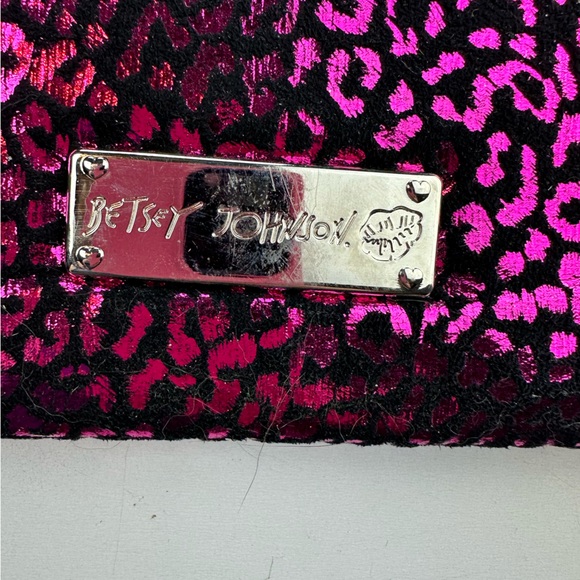Betsy Johnson Vintage? Y2K Metallic Pinkish Animal Print Envelope Safari Purse - Picture 10 of 14